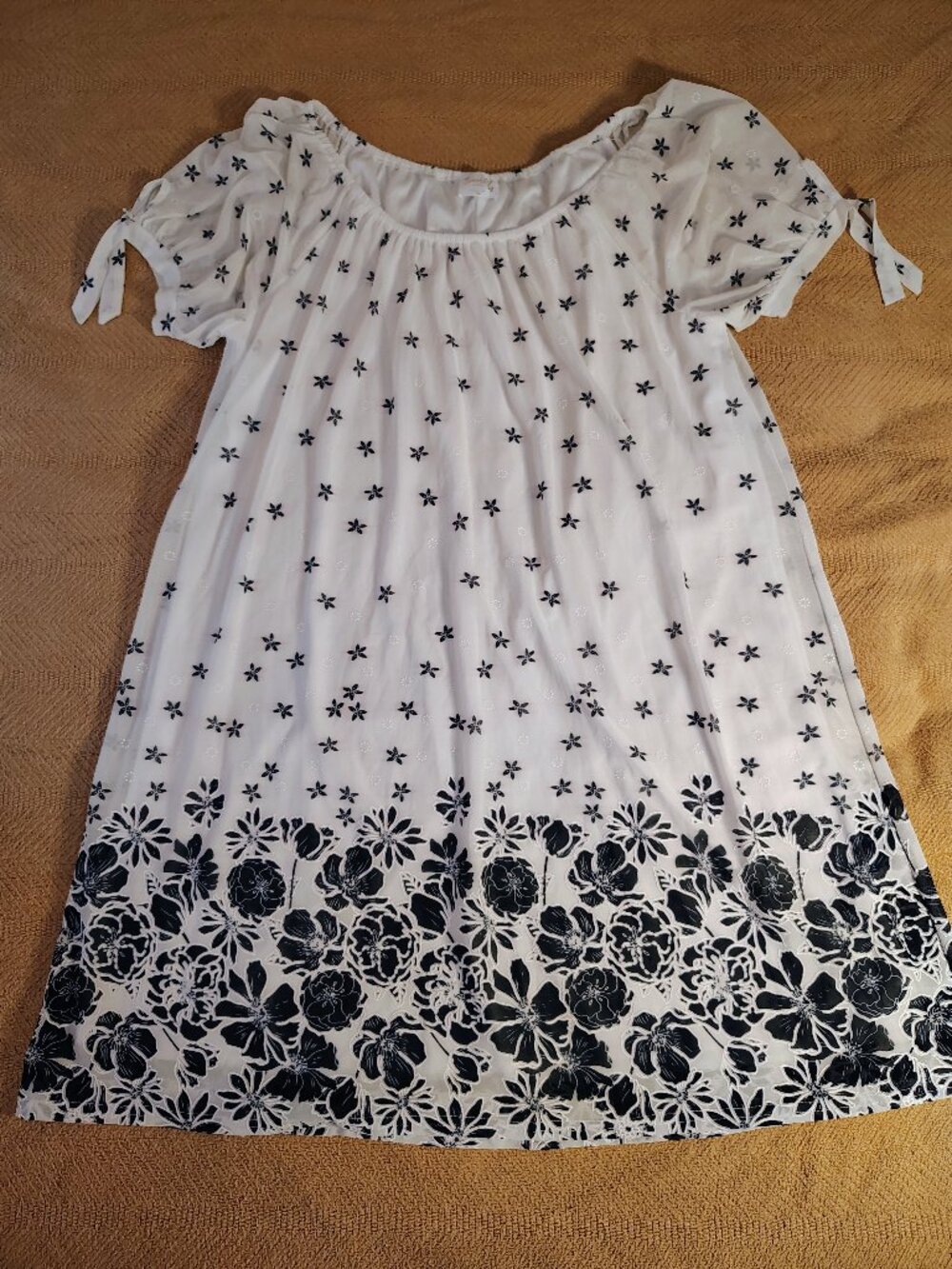 New! Siren Lily White and Blue Floral Midi Dress Size 1X Short Sleeves
